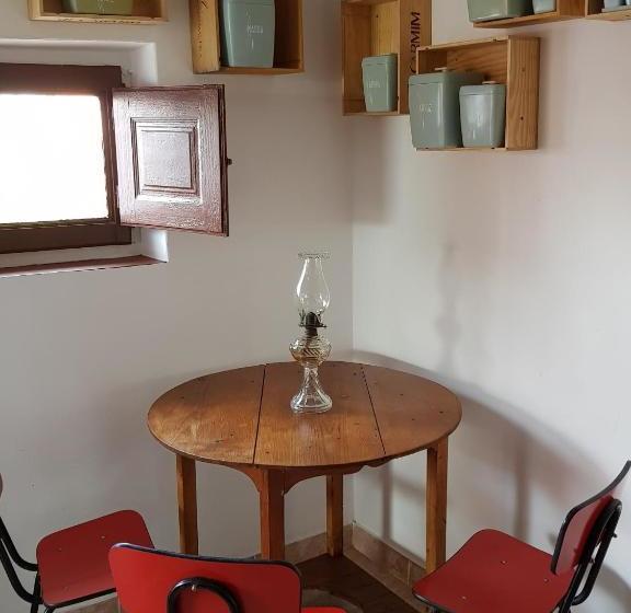 پانسیون Casa De Virgilio   Moira