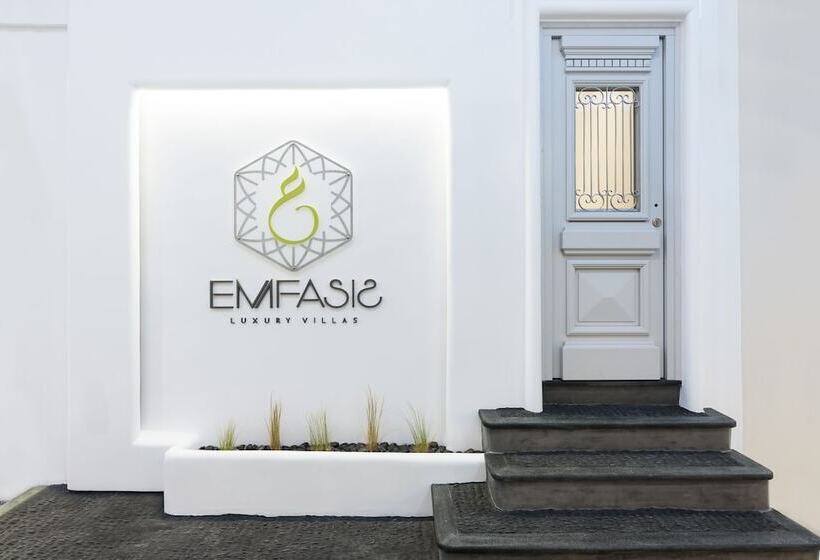 펜션 Emfasis Villa