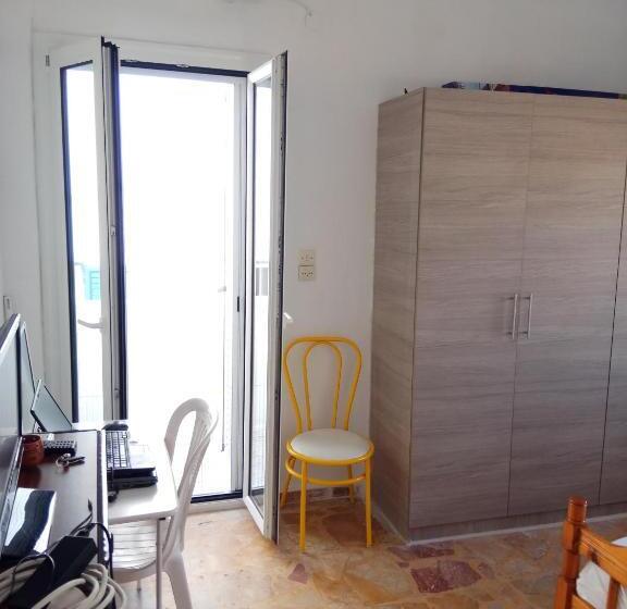 پانسیون Grandma Vasiliki Rooms To Let