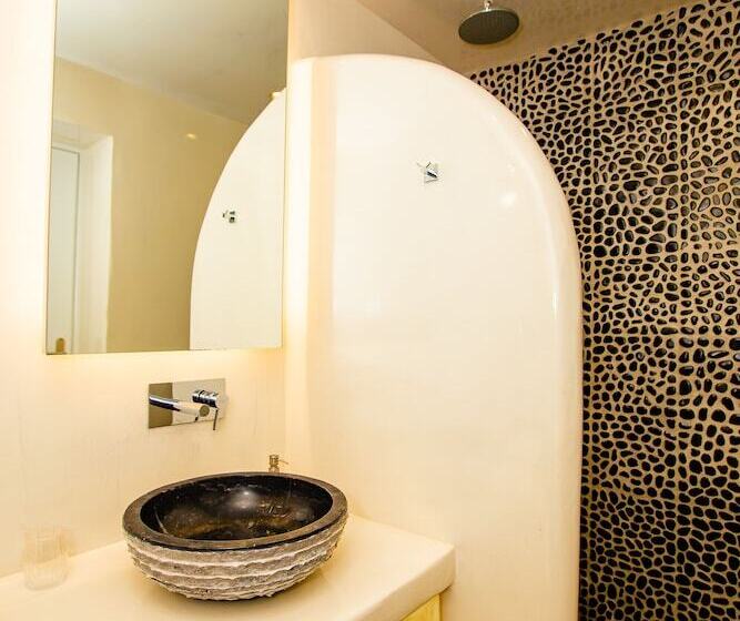 Perla Nera Suites