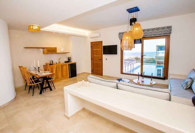 Perla Nera Suites