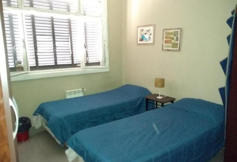 هاستل Ha! 1 Resi Para Estudiantes