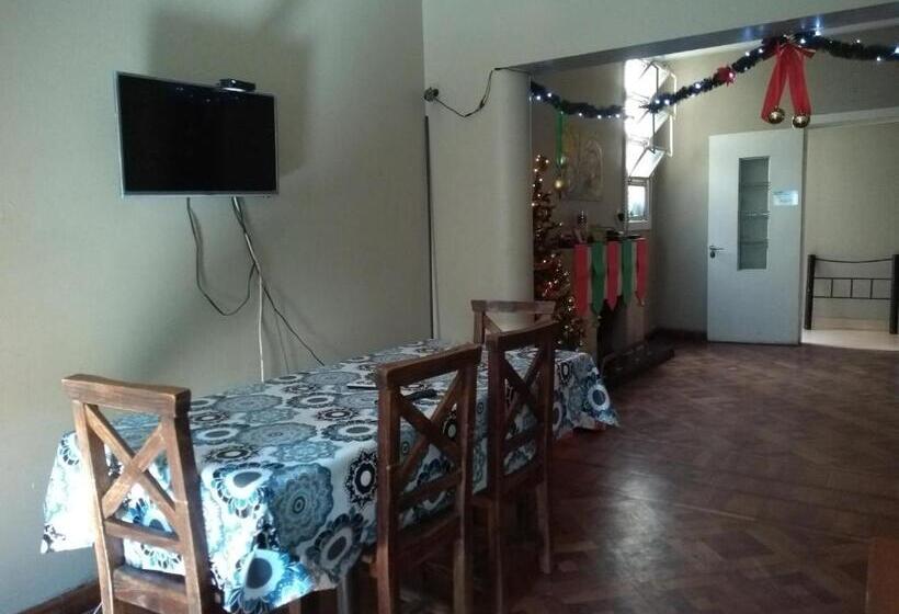 هاستل Ha! 1 Resi Para Estudiantes