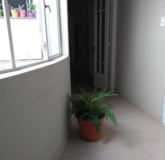 هاستل Ha! 1 Resi Para Estudiantes