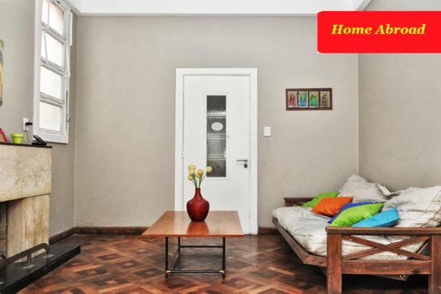 هاستل Ha! 1 Resi Para Estudiantes