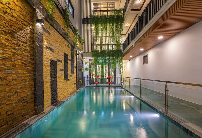 تختخواب و صبحانه Serenity Villa Hoi An