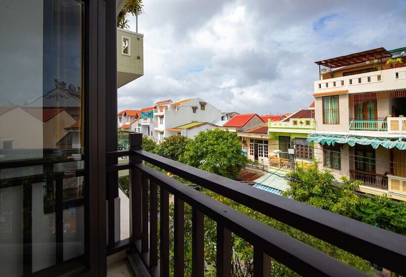 تختخواب و صبحانه Serenity Villa Hoi An