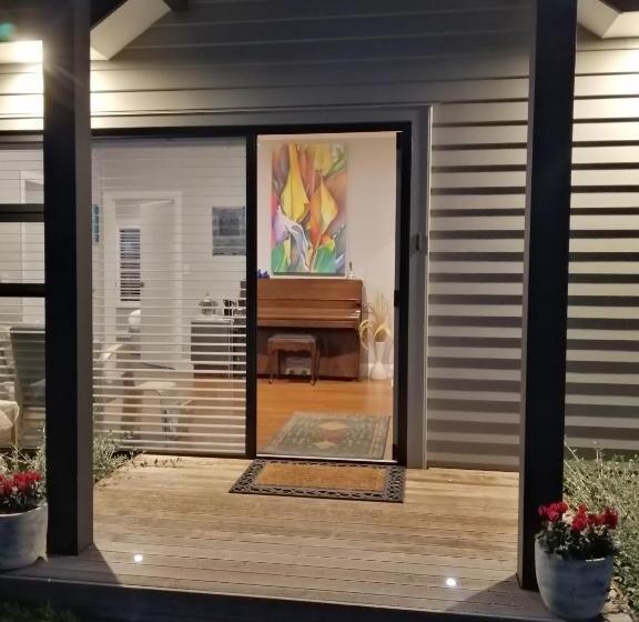 ベッドアンドブレックファースト Stay Taupo