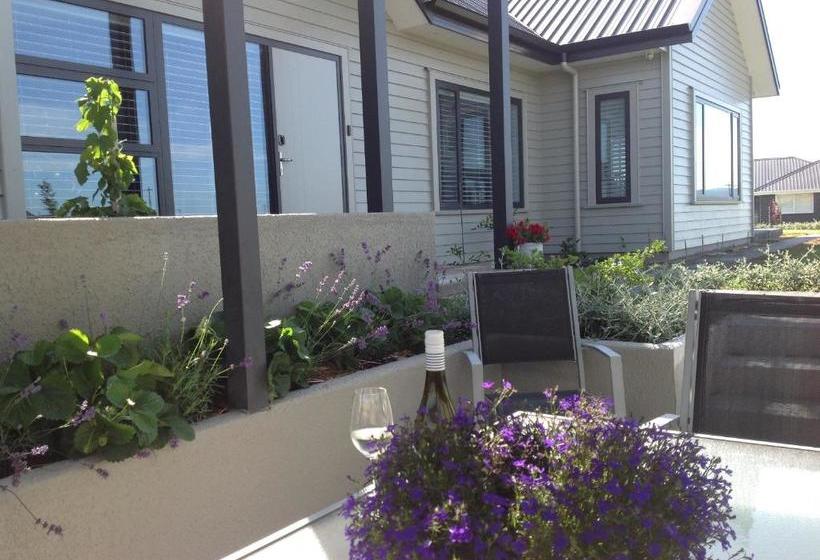 ベッドアンドブレックファースト Stay Taupo