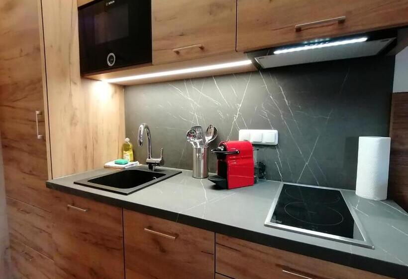 Golden Star Premium Apartments