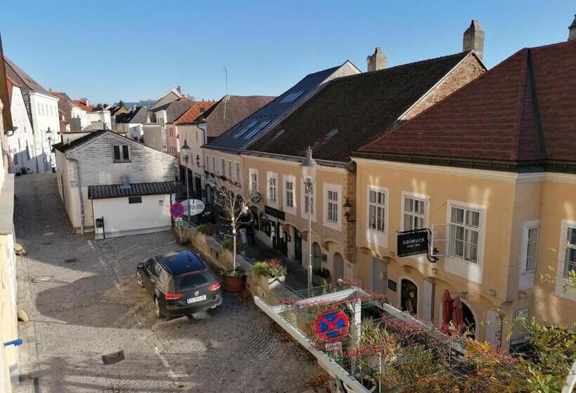 Golden Star Premium Apartments