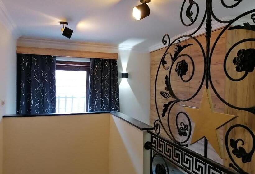 Golden Star Premium Apartments