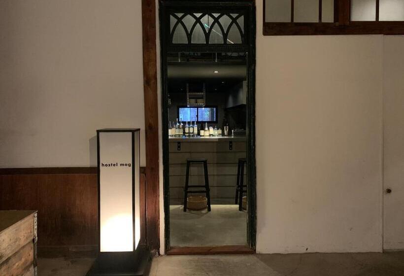 Hostel Mog