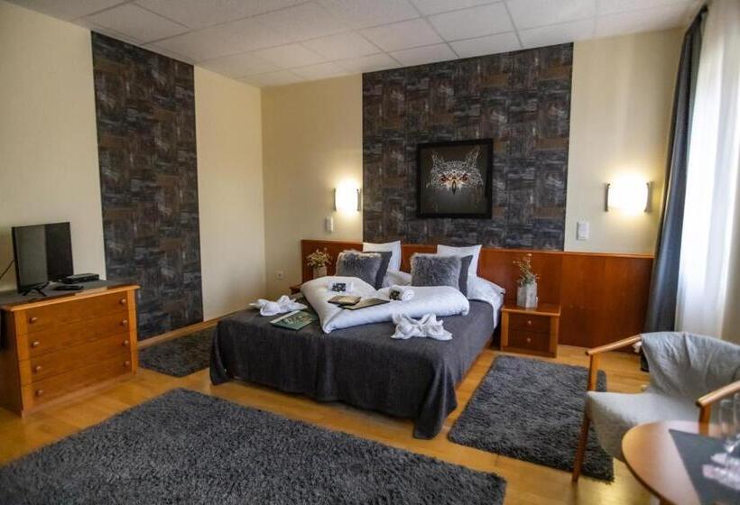 Отель 4 évszak Hegyi