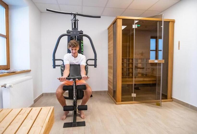 Отель 4 évszak Hegyi