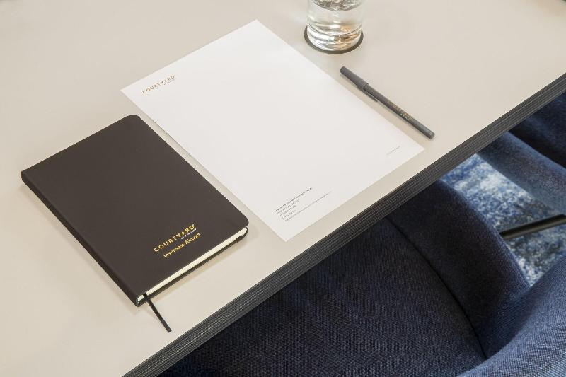 Отель Courtyard By Marriott Inverness Airport