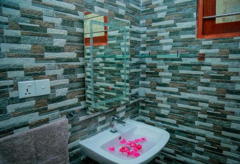 בית מלון כפרי Hidden Villa