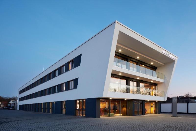 Отель Im Leskanpark