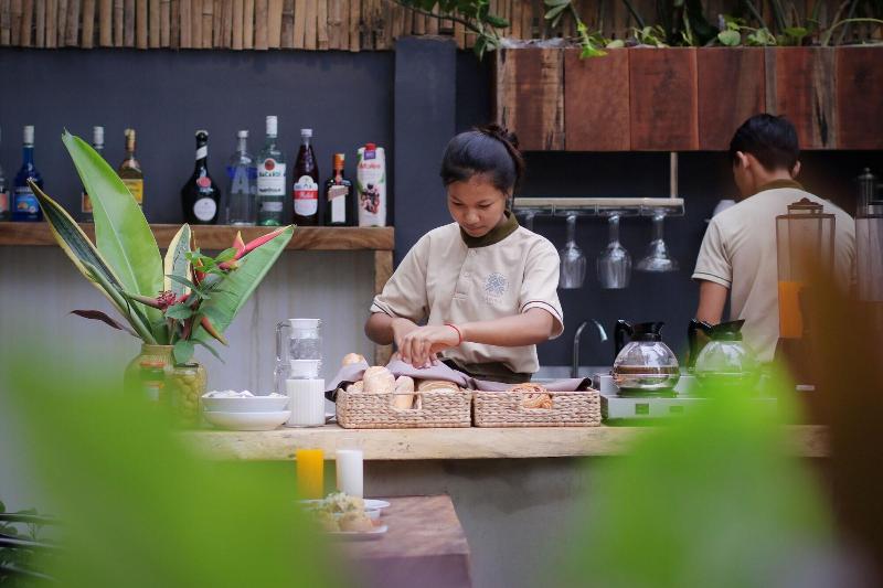 Sarina Hotel & Villa