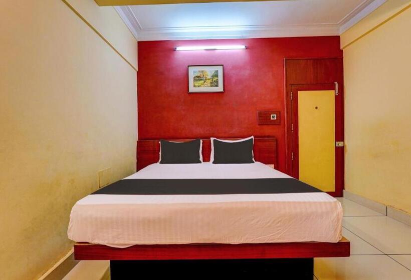 酒店 Spot On 700758 Kvc Holiday Inn