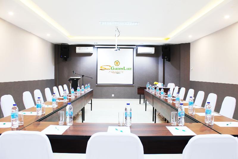 בית מלון כפרי Suni Sentani   Managed By East Season