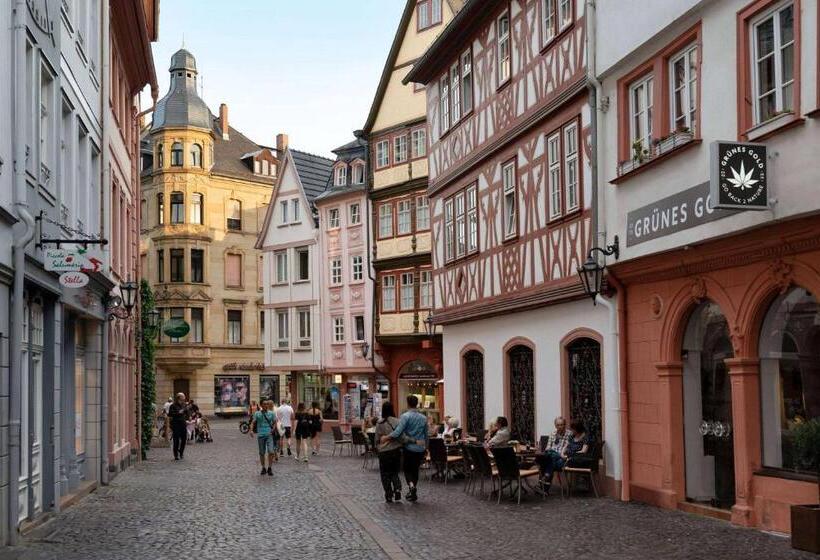 فندق Super 8 By Wyndham Mainz Zollhafen