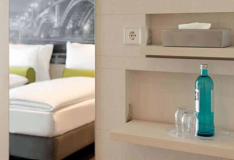 فندق Super 8 By Wyndham Mainz Zollhafen