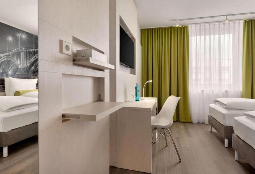 فندق Super 8 By Wyndham Mainz Zollhafen