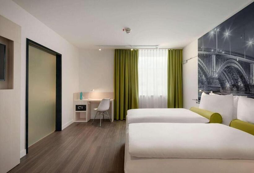 فندق Super 8 By Wyndham Mainz Zollhafen