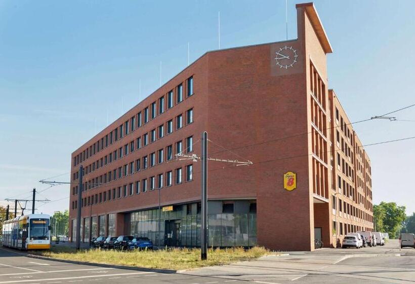 فندق Super 8 By Wyndham Mainz Zollhafen