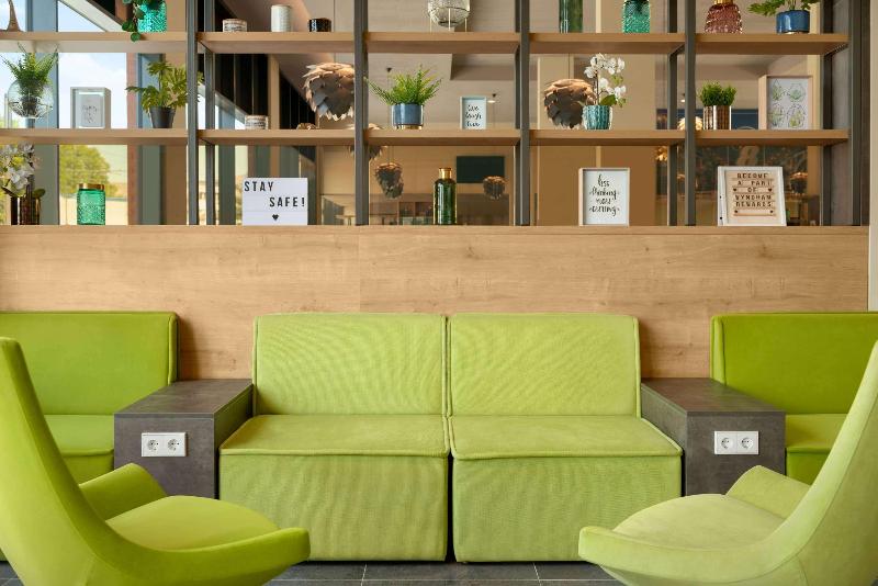 فندق Super 8 By Wyndham Mainz Zollhafen