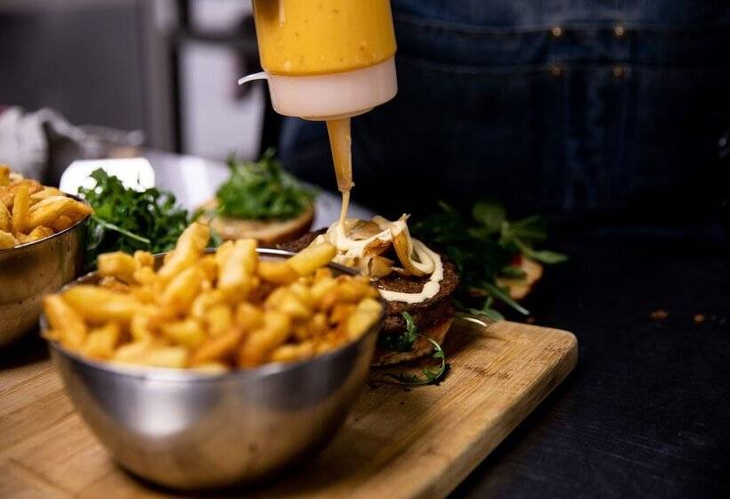 فندق The People   Tours