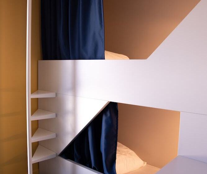 فندق The People   Tours