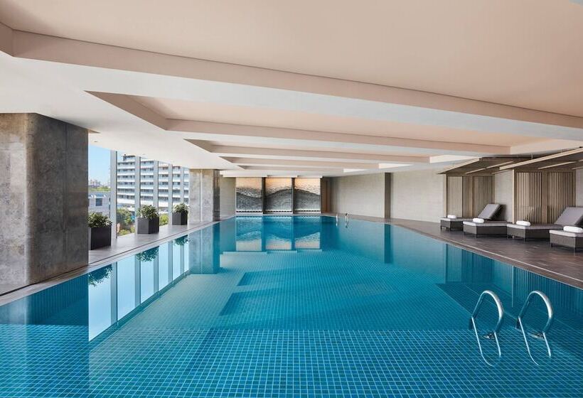 Xuzhou Marriott Hotel Lakeview