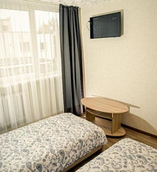 پانسیون Everena Guest House