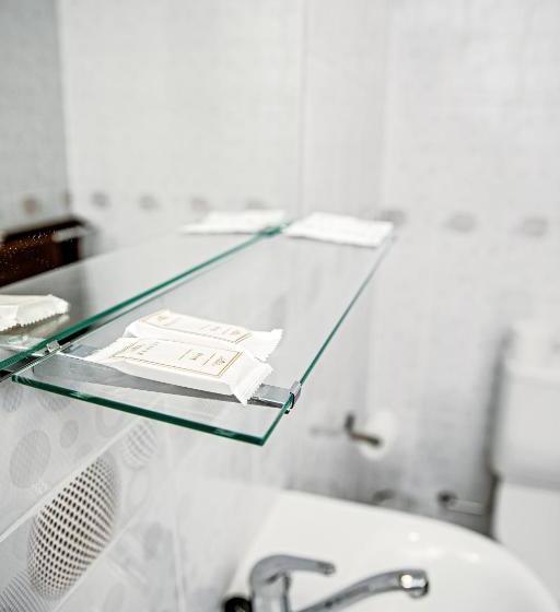 پانسیون Everena Guest House