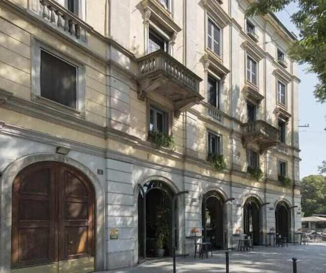 膳宿费 Living Suites