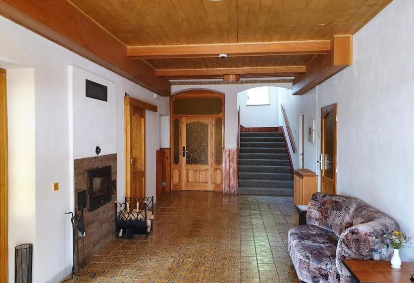 بنسيون Rs Bernov Zátiší