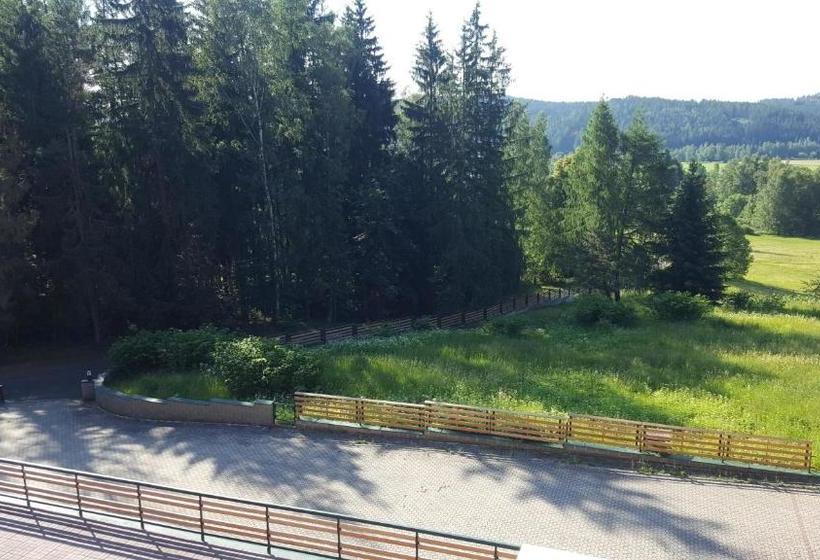 بنسيون Rs Bernov Zátiší