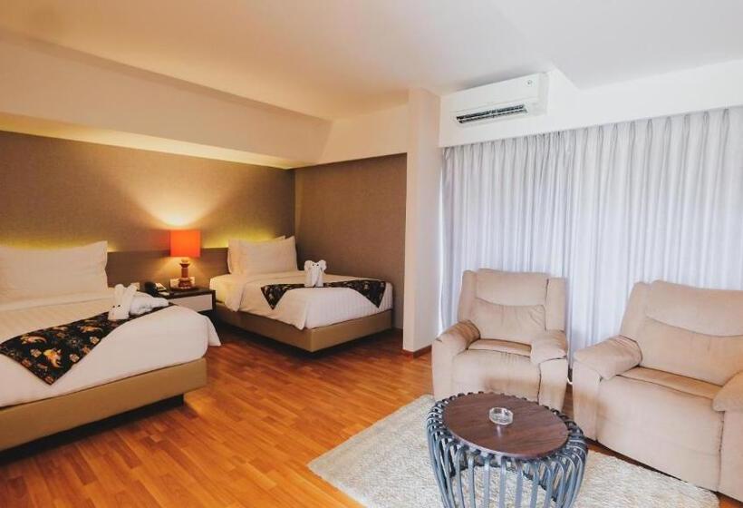 בית מלון כפרי Suni Sentani   Managed By East Season