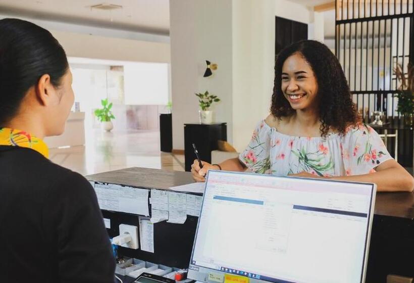 בית מלון כפרי Suni Sentani   Managed By East Season