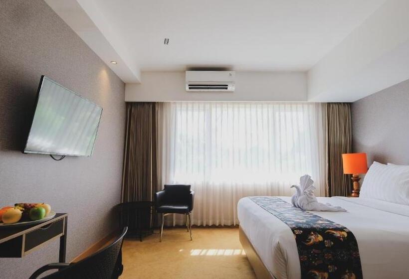 בית מלון כפרי Suni Sentani   Managed By East Season