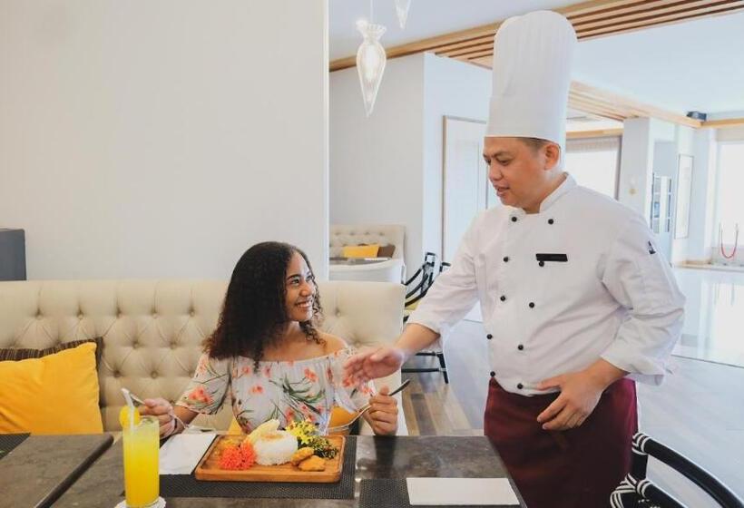 בית מלון כפרי Suni Sentani   Managed By East Season