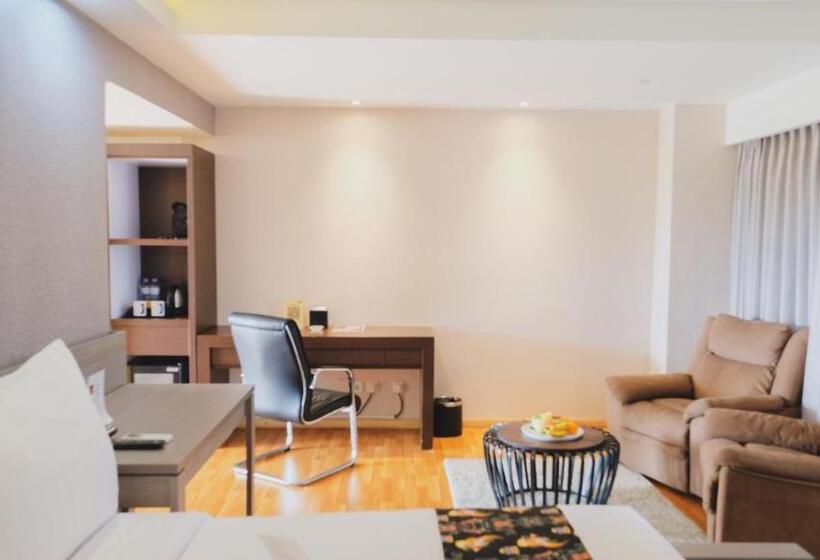 בית מלון כפרי Suni Sentani   Managed By East Season