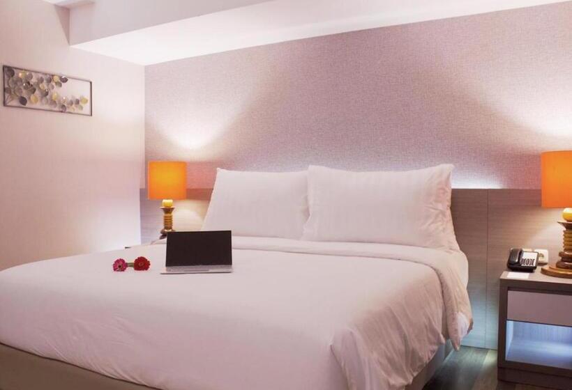 בית מלון כפרי Suni Sentani   Managed By East Season