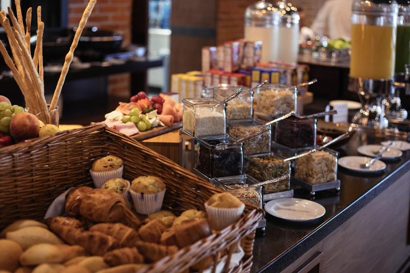 酒店 Doubletree By Hilton Celaya