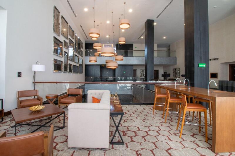هتل Doubletree By Hilton Celaya