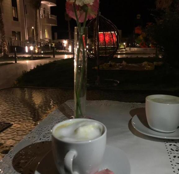 ホテル Golden White