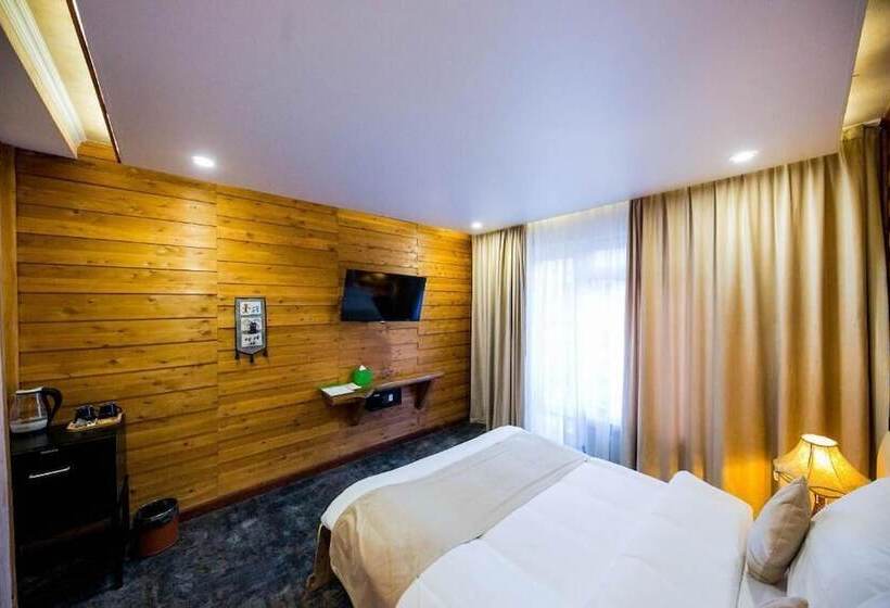 هتل Ethno Park Resort Bishkek2024