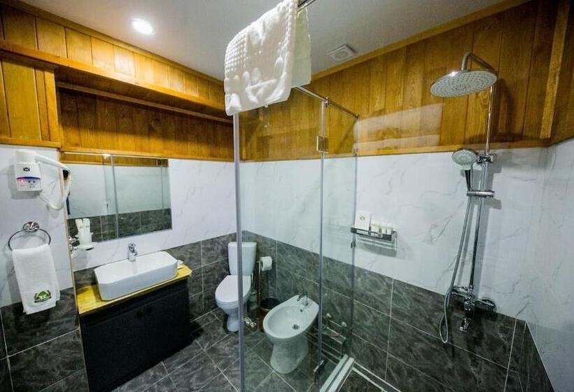 هتل Ethno Park Resort Bishkek2024